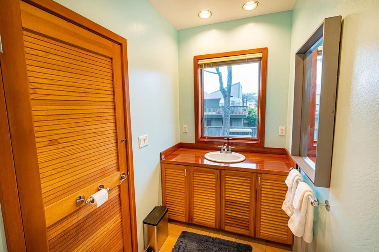 Beach Villa Home - Walk To Beaches Trails Restaurants Activities & More Half Moon Bay Exterior photo